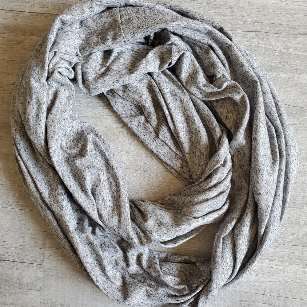 Infinity Gray Scarf - Picture 1 of 1